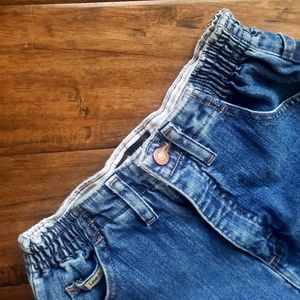 Lee elastic waist, tapered, highrise, ultra mom jeans